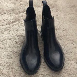 Blue Rain boots!